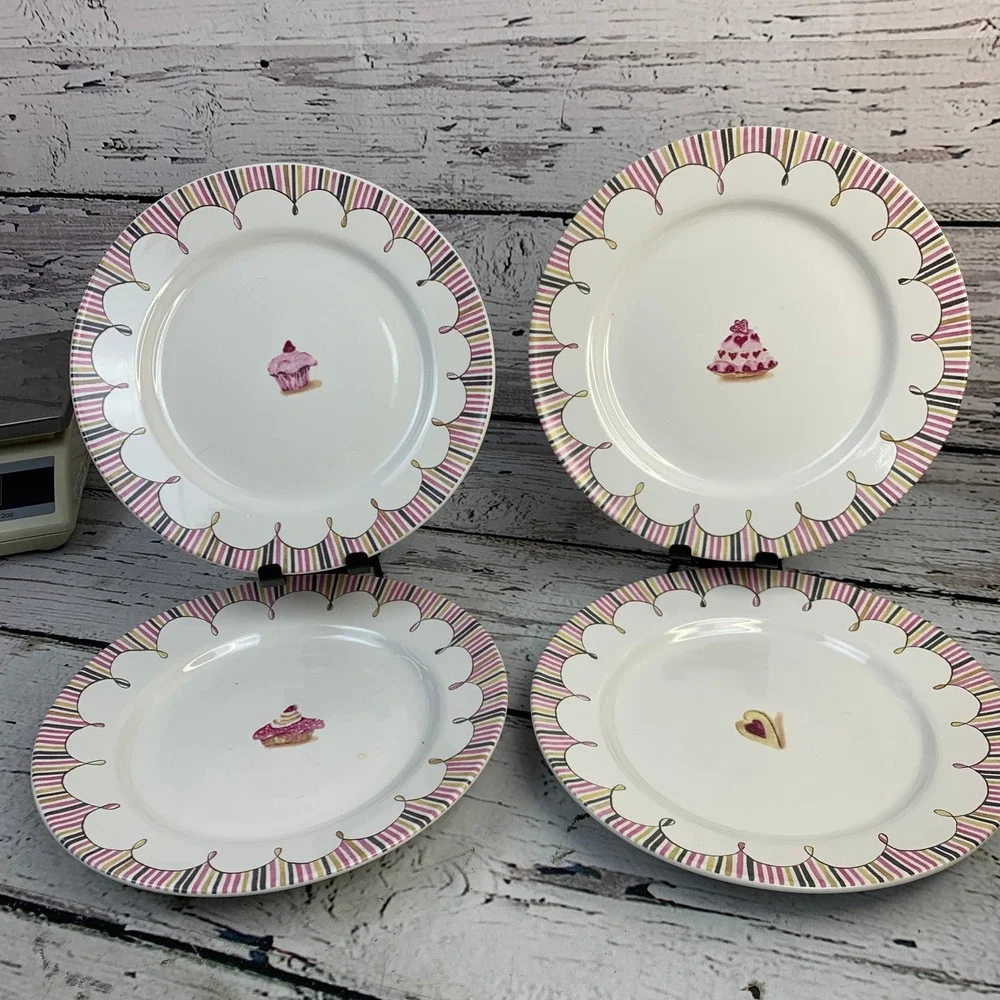 Rosanna Dessert Plates‎ Set of 4 Dessert Heart Design Striped Border 9 inch